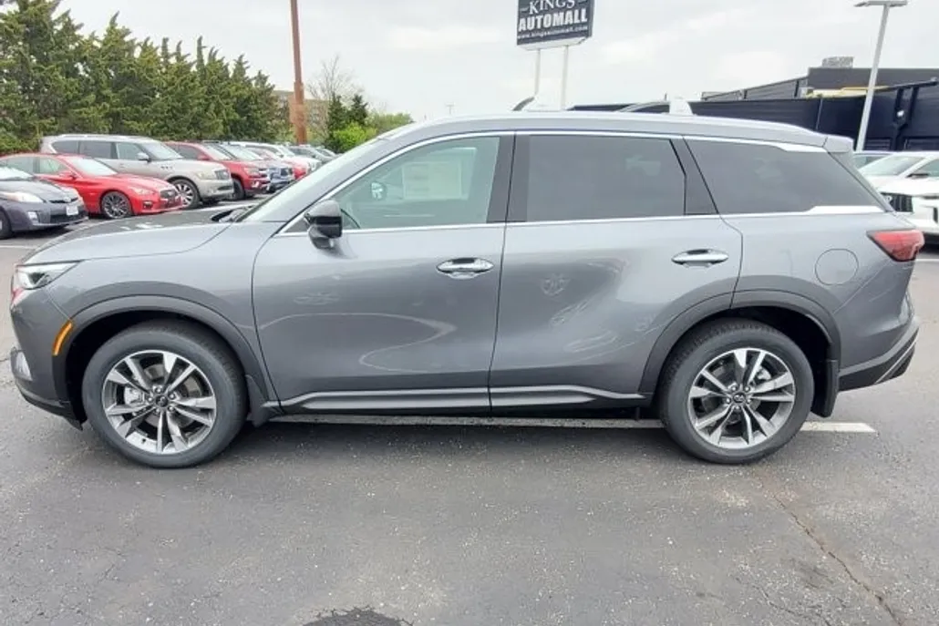 2025 Infiniti QX60 Luxe photo 1
