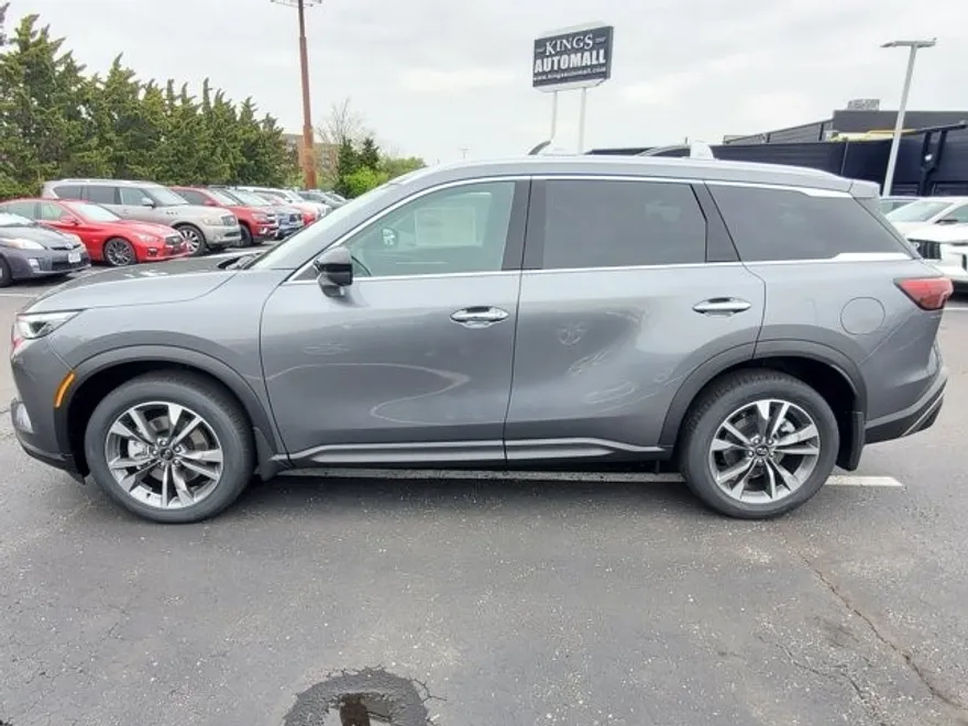 2025 Infiniti QX60 Luxe photo 1
