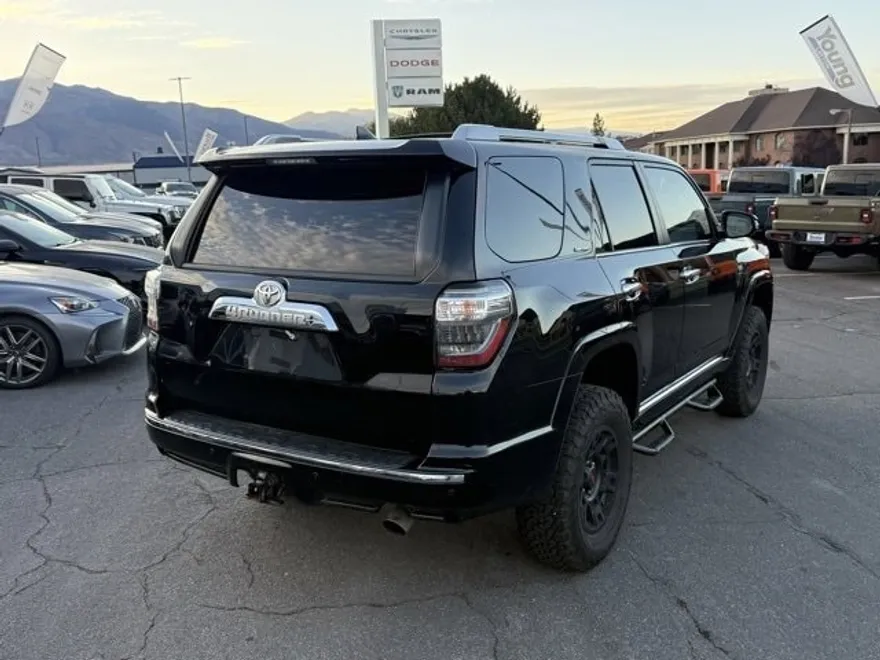 2018 Toyota 4Runner Limited photo 1