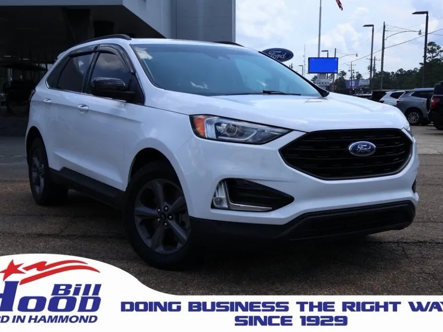 2022 Ford Edge SEL photo 1
