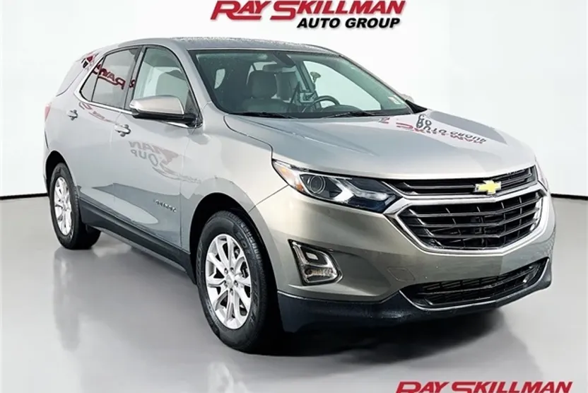 2018 Chevrolet Equinox LT photo 1