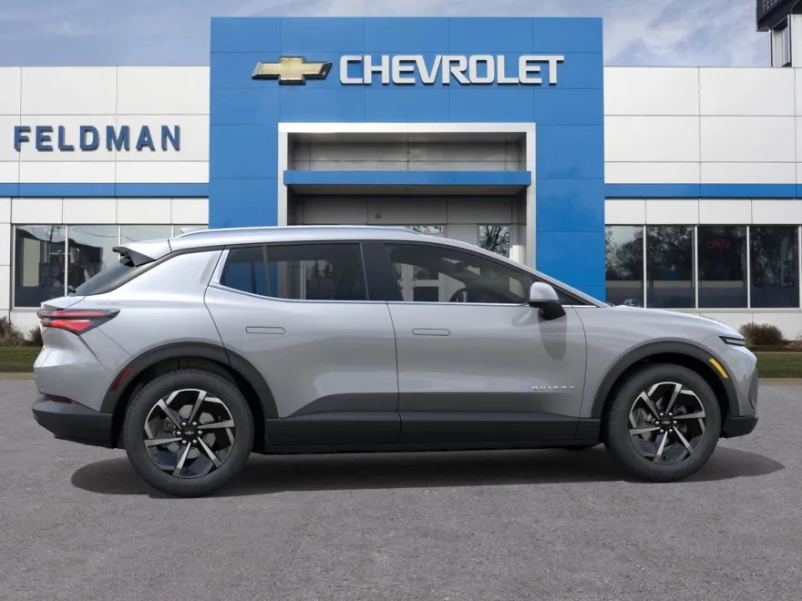 2026 Chevrolet Equinox EV 1LT photo 1