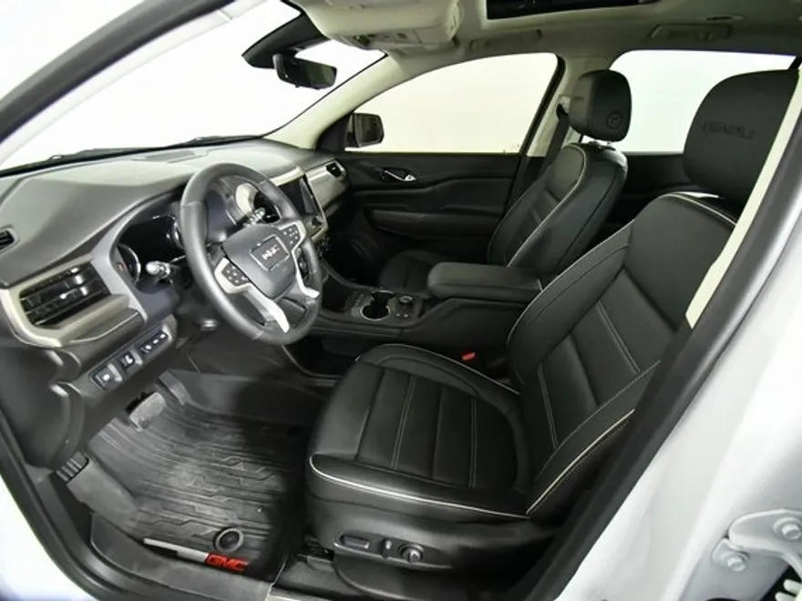 2023 Gmc Acadia Denali photo 1