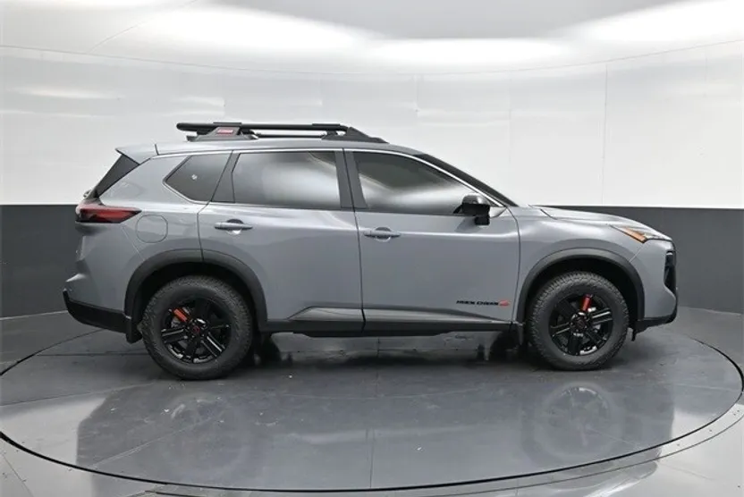 2026 Nissan Rogue SV photo 1