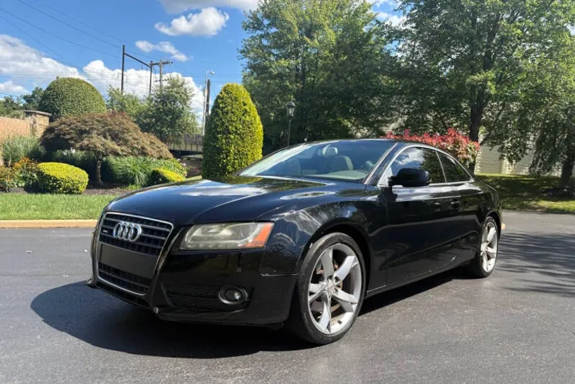 2010 Audi A5 2.0T Quattro Prestige photo 1