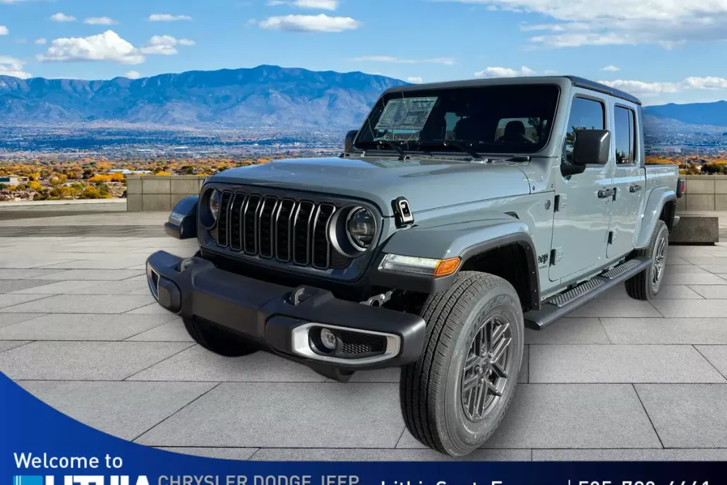 2025 Jeep Gladiator Sport S photo 1