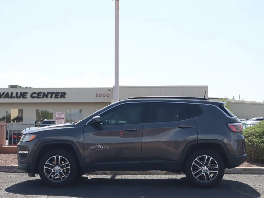 2020 Jeep Compass Latitude photo 1