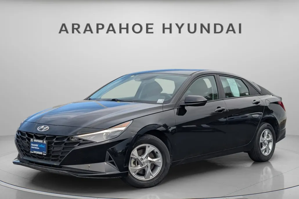 2023 Hyundai Elantra SE photo 1