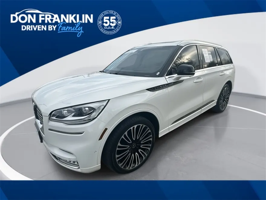 2023 Lincoln Aviator Black Label photo 1