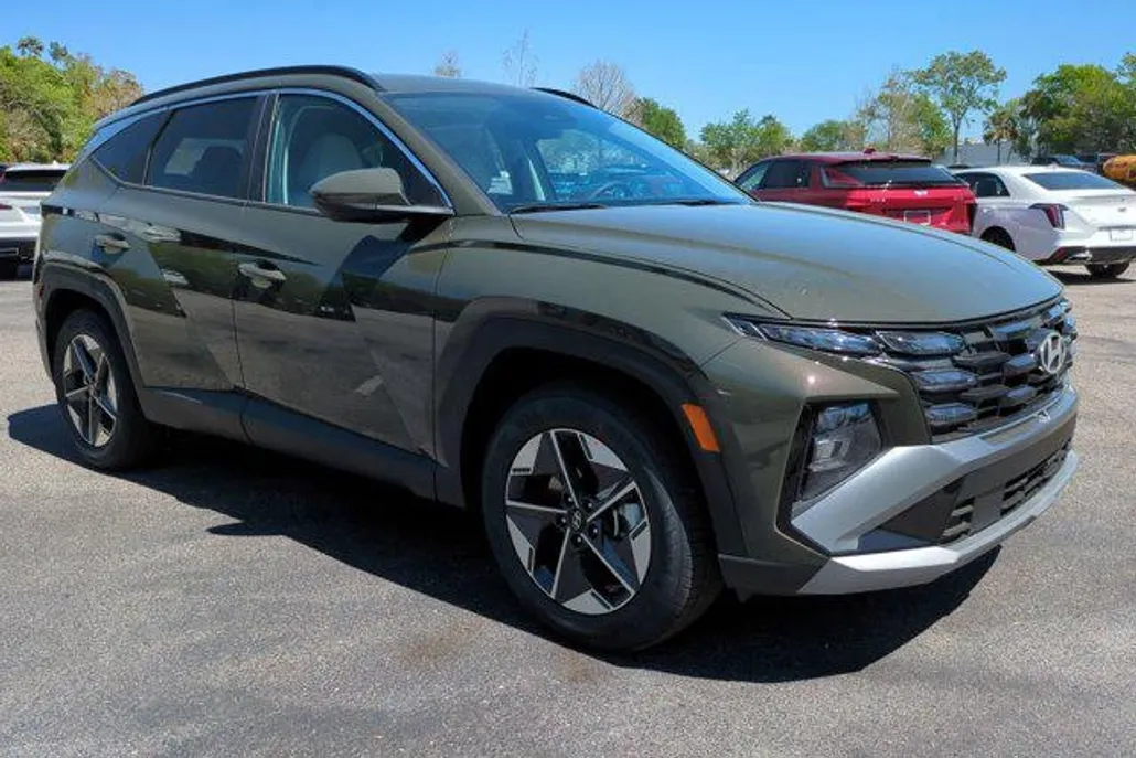 2025 Hyundai Tucson SEL photo 1