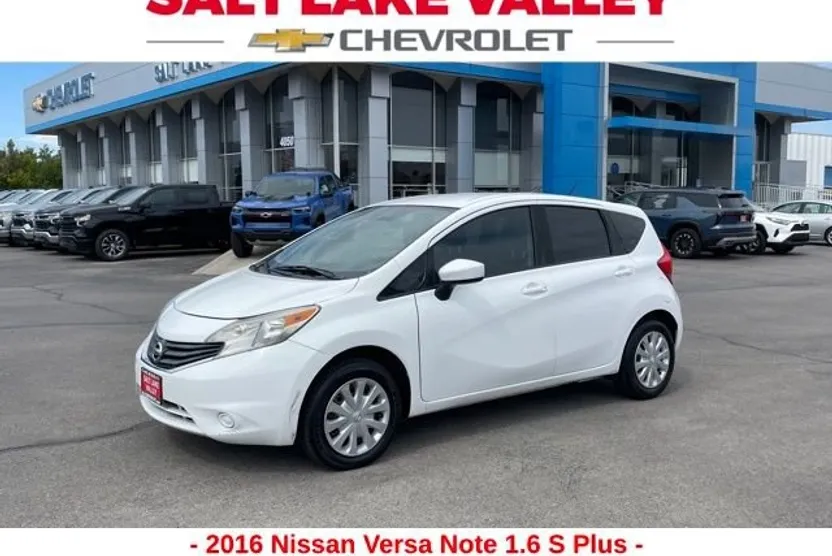 2016 Nissan Versa Note S photo 1