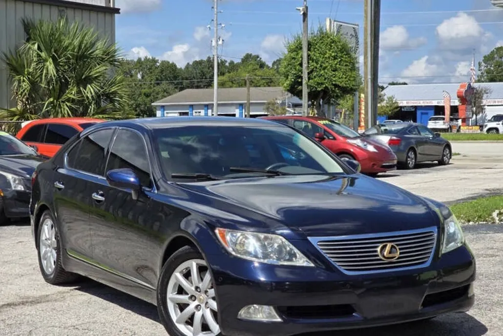 2007 Lexus LS 460 photo 1