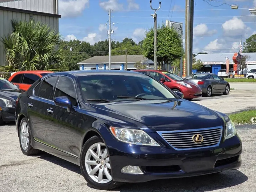 2007 Lexus LS 460 photo 1