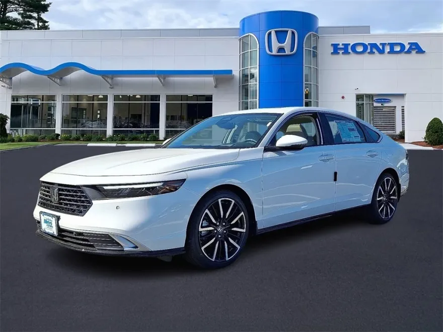 2025 Honda Accord Touring photo 1