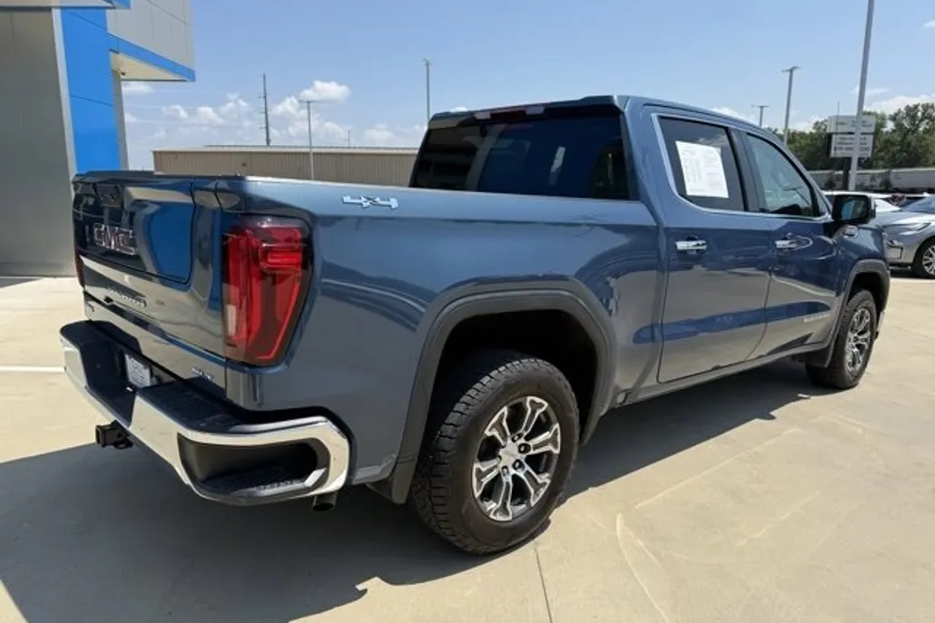 2024 Gmc Sierra 1500 SLT photo 1