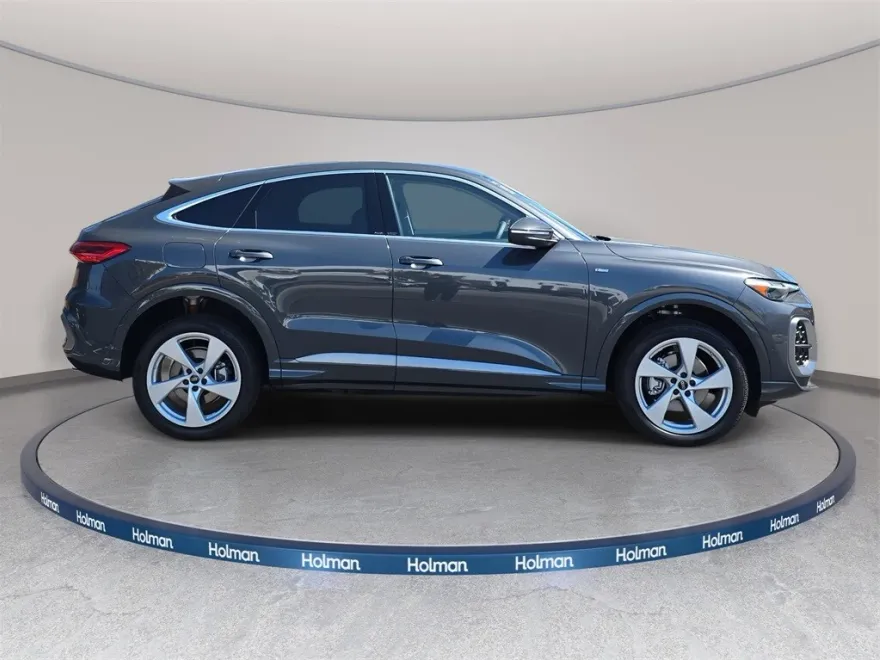2025 Audi Q5 2.0T Premium Plus photo 1