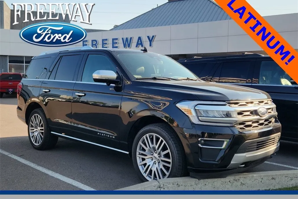2023 Ford Expedition Platinum photo 1