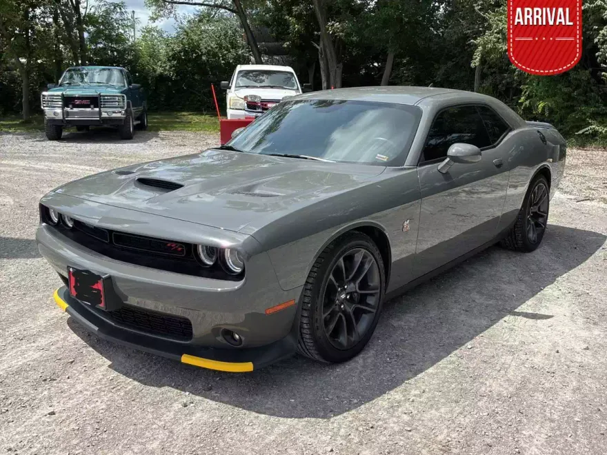 2023 Dodge Challenger R/T Scat Pack photo 1
