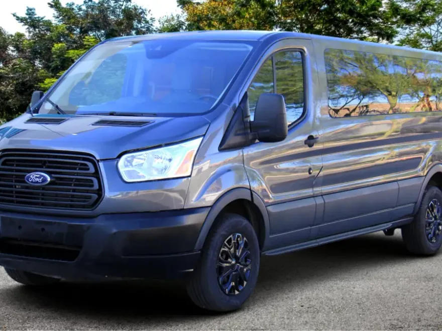 2018 Ford Transit XLT photo 1