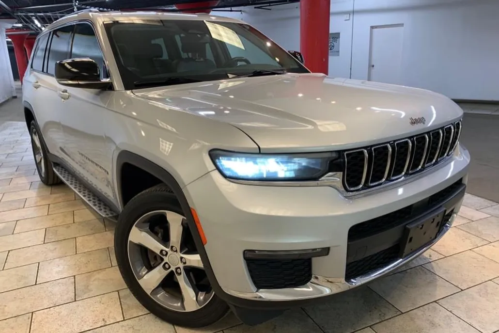 2022 Jeep Grand Cherokee Limited photo 1