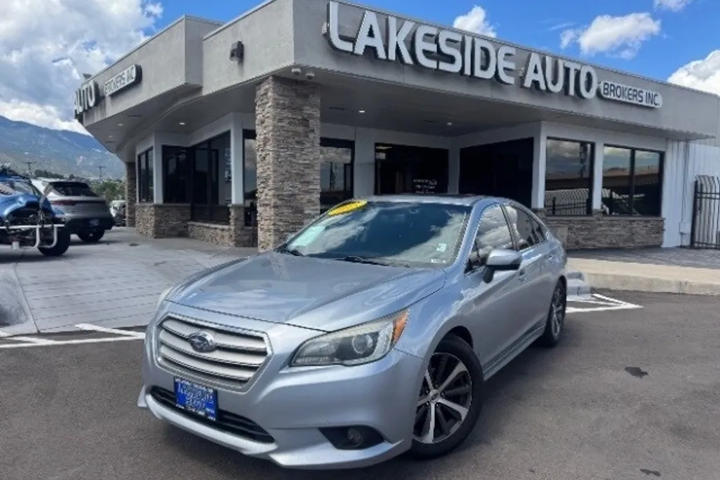 2015 Subaru Legacy 2.5i photo 1