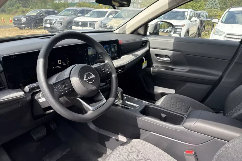 2026 Nissan Kicks SV photo 1