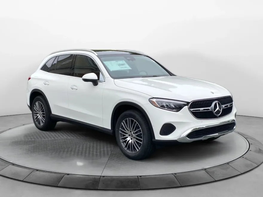 2026 Mercedes Benz GLC 300 4MATIC photo 1