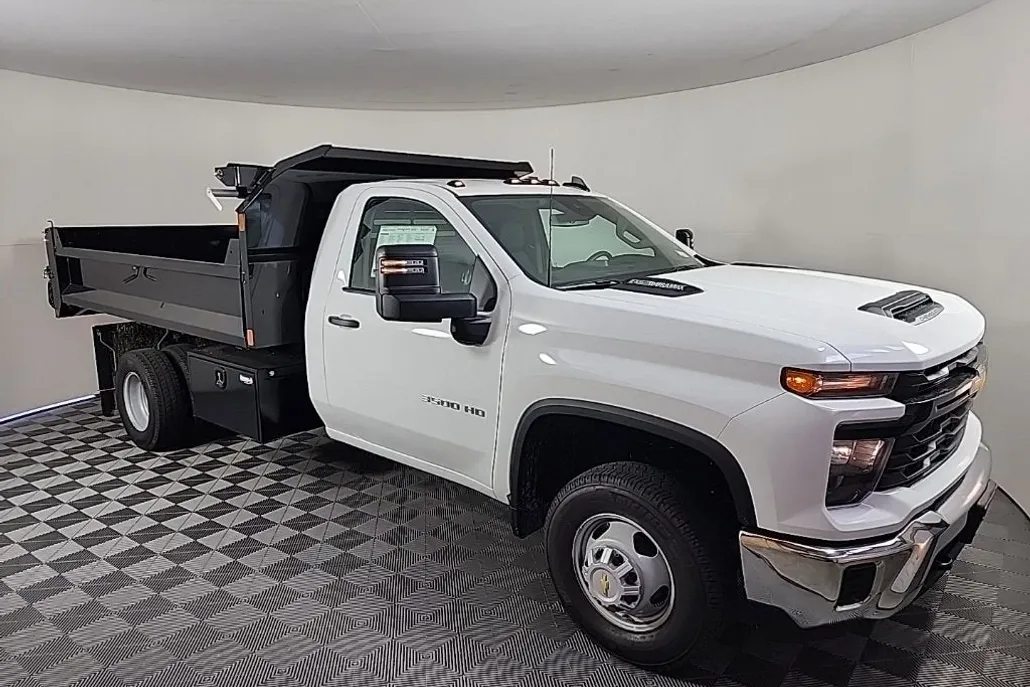 2025 Chevrolet Silverado 3500HD Work Truck photo 1