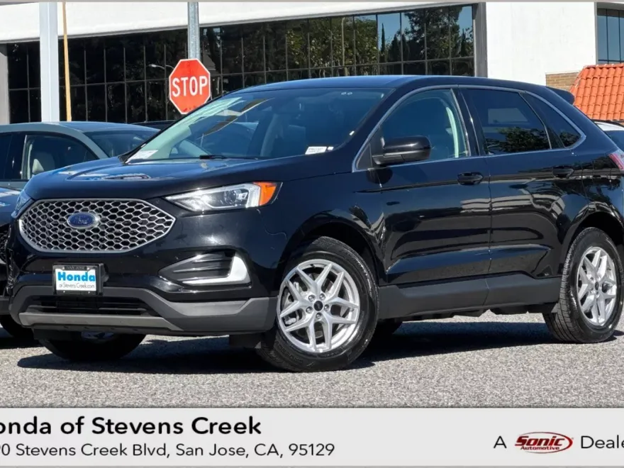 2023 Ford Edge SEL photo 1