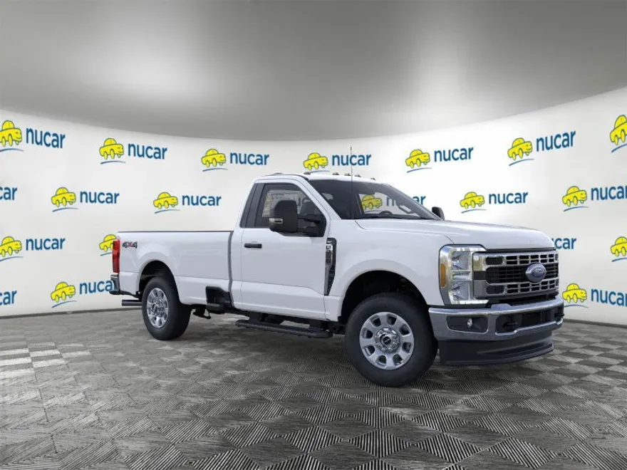 2025 Ford F-350 photo 1