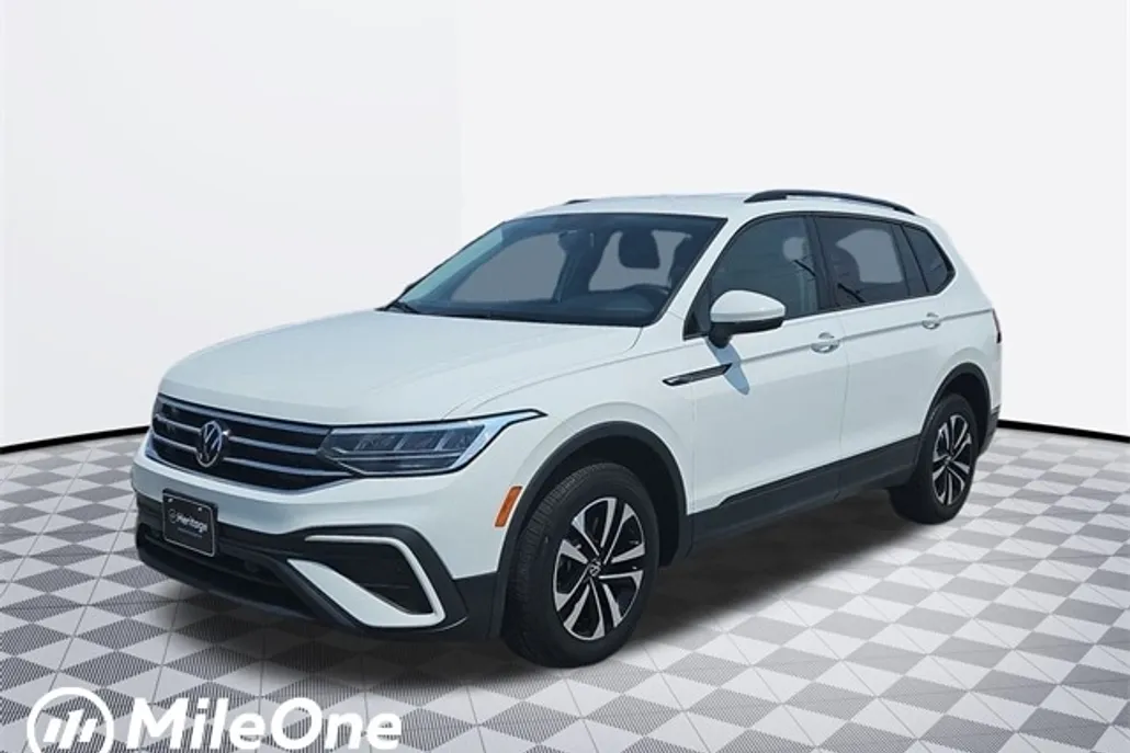 2022 Volkswagen Tiguan S photo 1