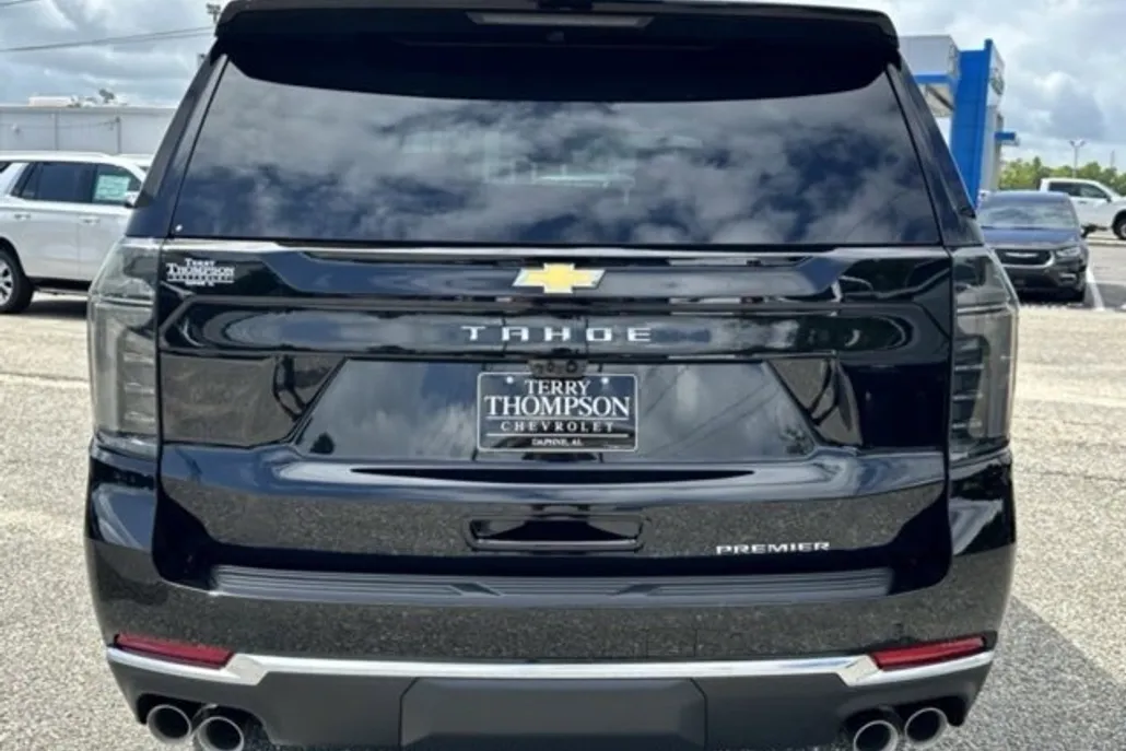 2025 Chevrolet Tahoe Premier photo 1