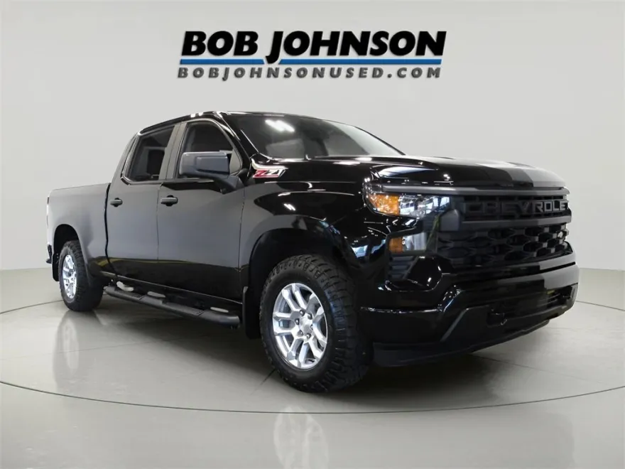 2023 Chevrolet Silverado 1500 photo 1