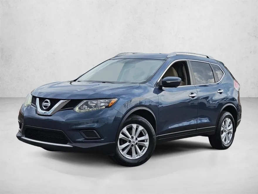 2014 Nissan Rogue SV photo 1
