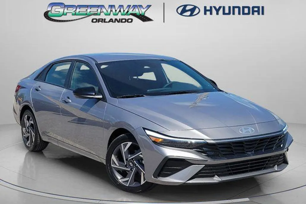 2025 Hyundai Elantra SEL Sport photo 1
