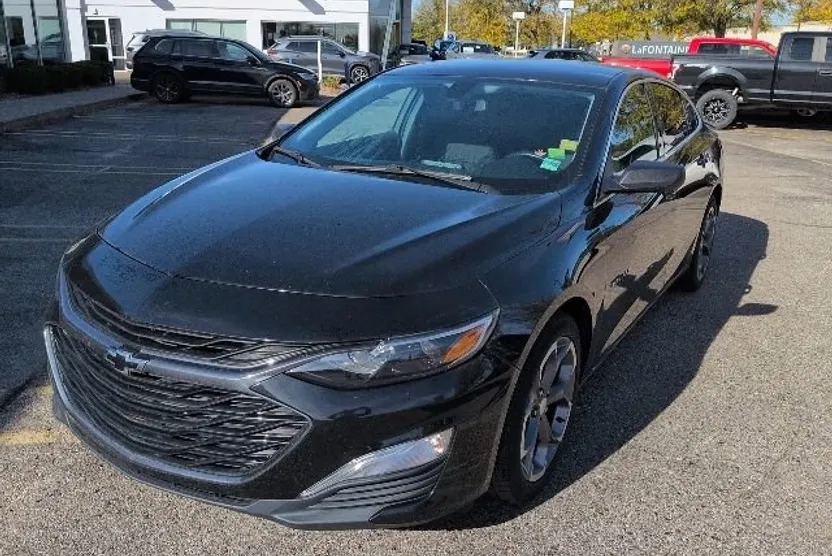 2019 Chevrolet Malibu RS photo 1