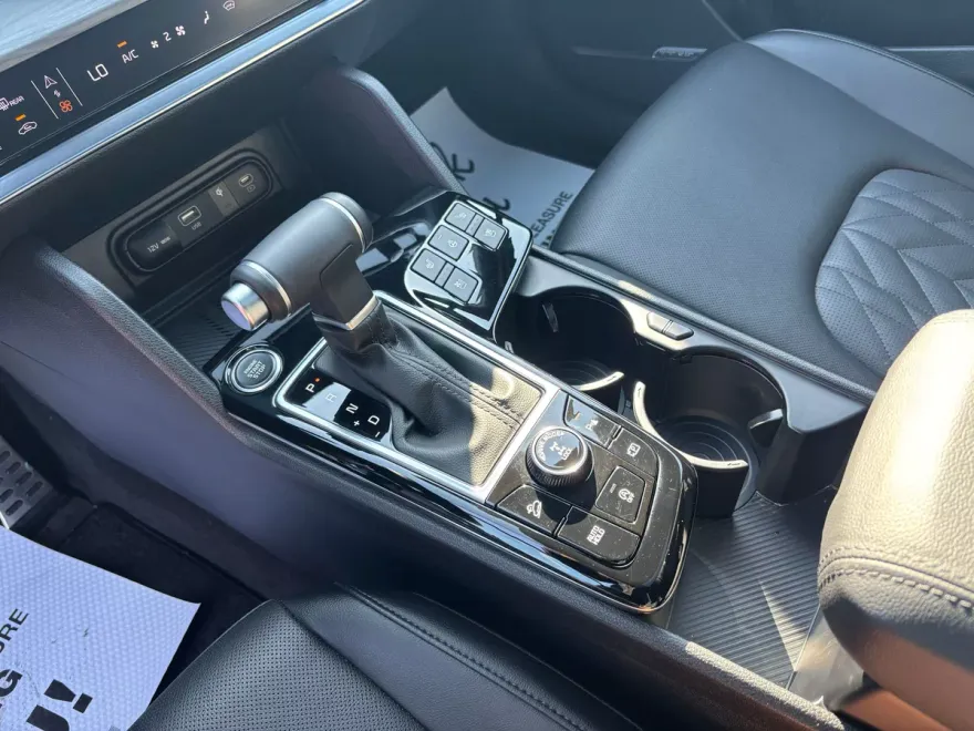 2024 Kia Sportage X-Pro Prestige photo 1