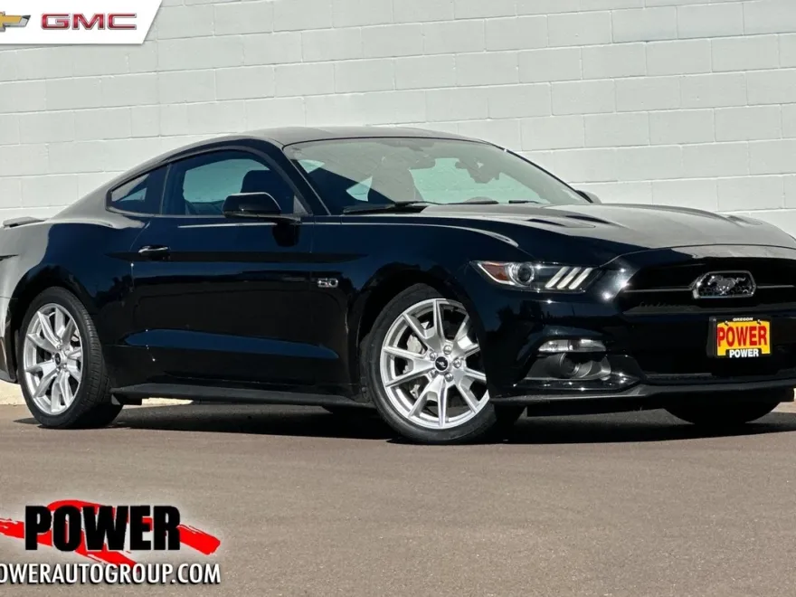 2015 Ford Mustang GT Premium photo 1