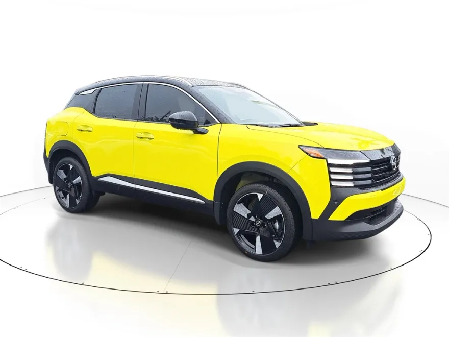 2026 Nissan Kicks SR photo 1