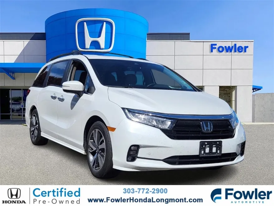 2023 Honda Odyssey Touring photo 1