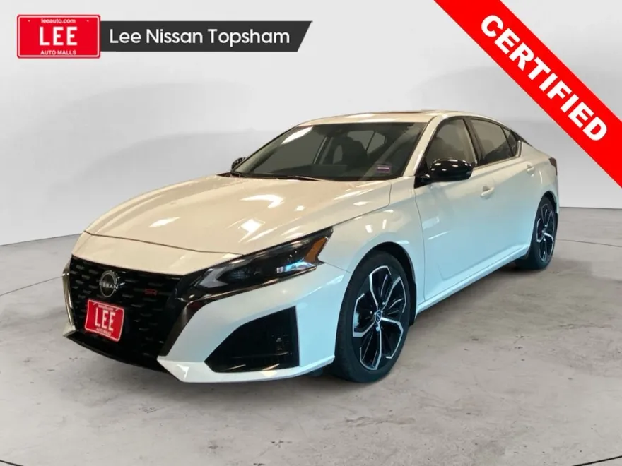 2024 Nissan Altima 2.5 SR photo 1