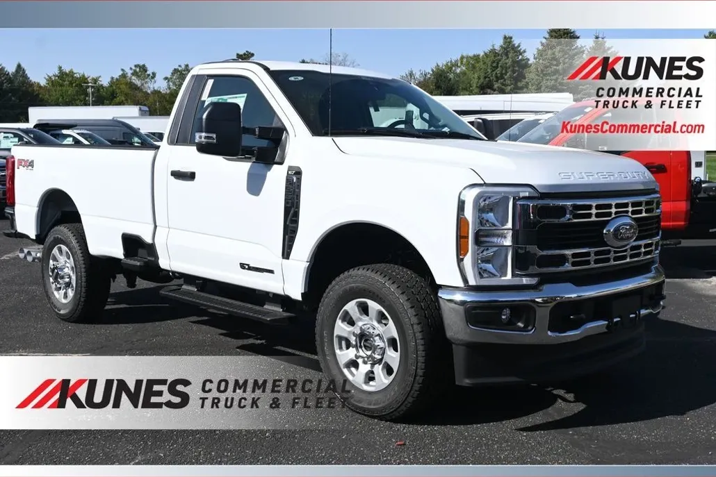 2024 Ford F-350 XLT photo 1