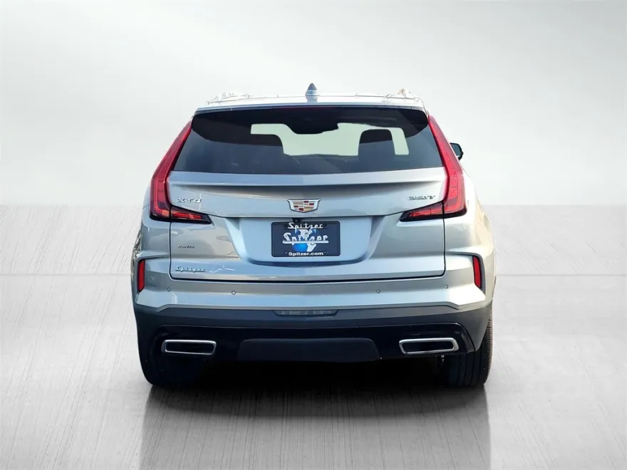 2024 Cadillac XT4 Premium Luxury photo 1