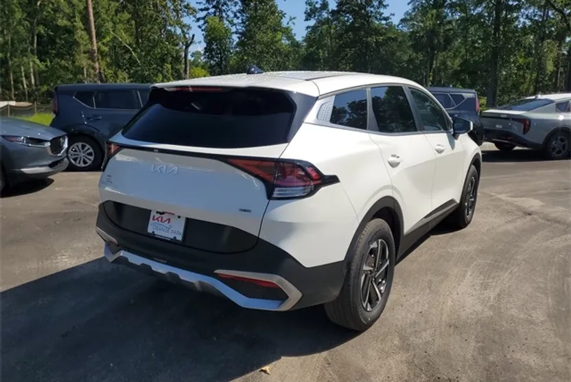 2025 Kia Sportage Hybrid LX photo 1
