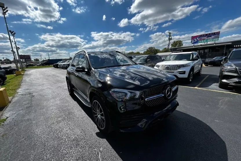 2023 Mercedes Benz GLE 450 4MATIC photo 1