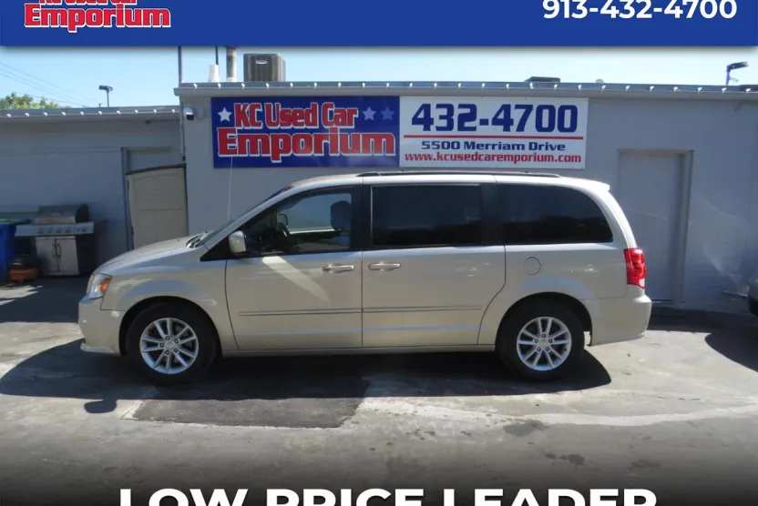2014 Dodge Grand Caravan SXT photo 1