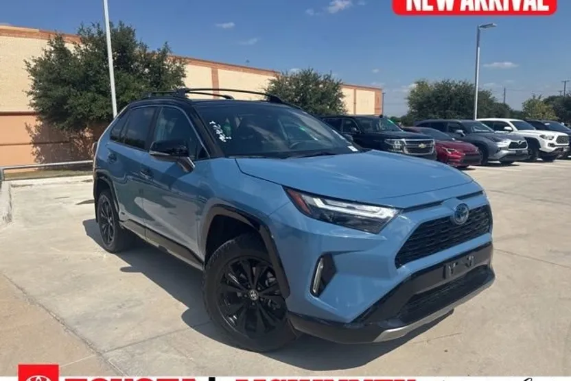 2024 Toyota RAV4 Hybrid XSE photo 1