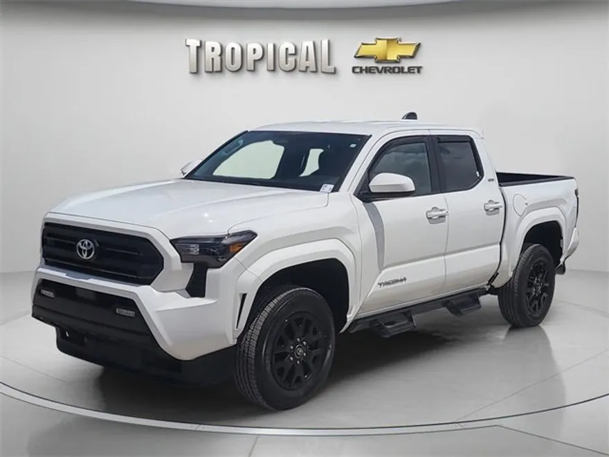 2024 Toyota Tacoma SR5 photo 1