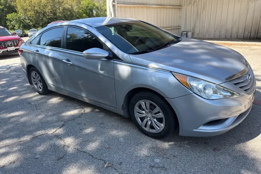 2012 Hyundai Sonata GLS photo 1