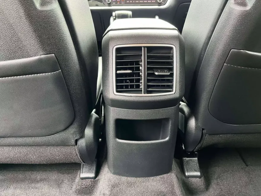 2025 Kia Sportage EX photo 1